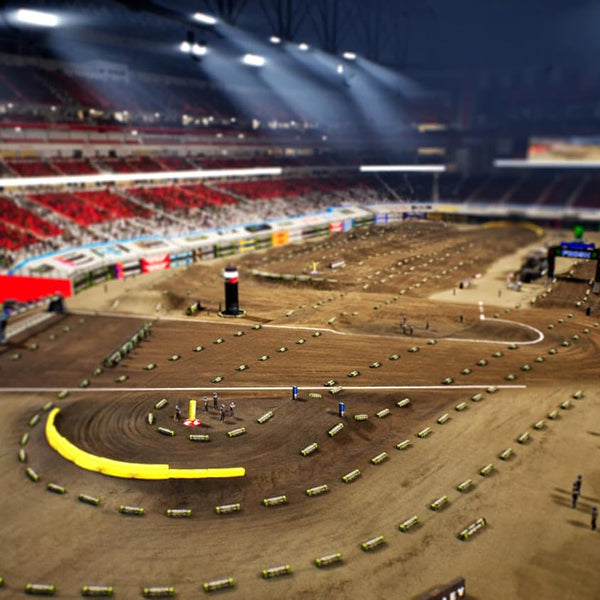Monster Energy Supercross 25 - PlayStation 5